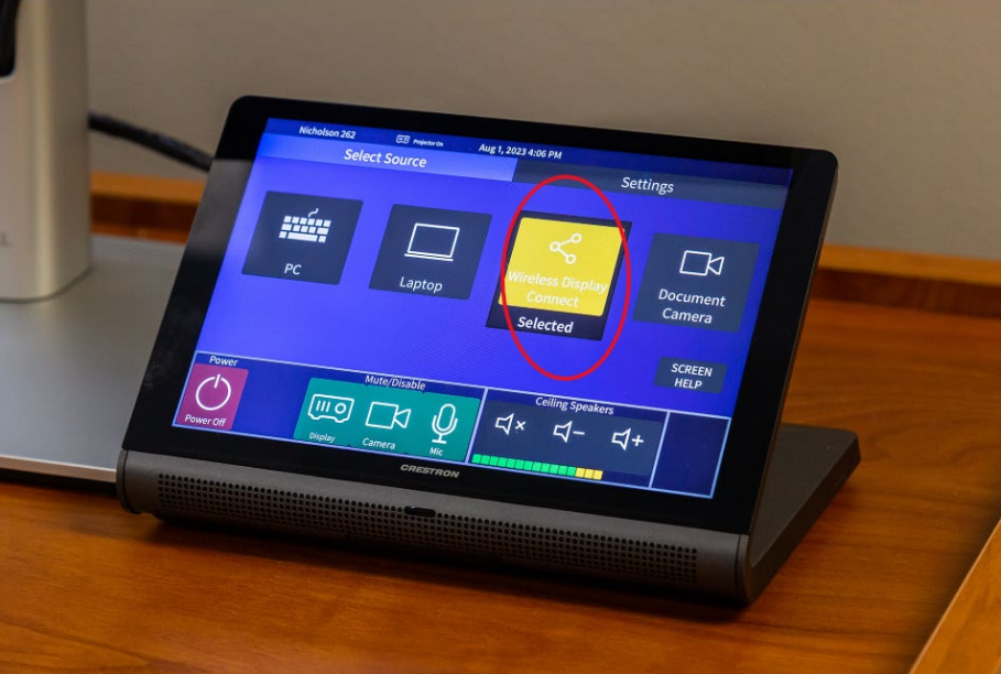 Wireless Display Connect icon selected on touchscreen panel